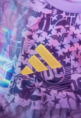 Adidas y DC Comics presentan la camiseta femenina de Wonder Woman de Tigres: una prenda imprescindible para los fanáticos del fútbol y los superhéroes